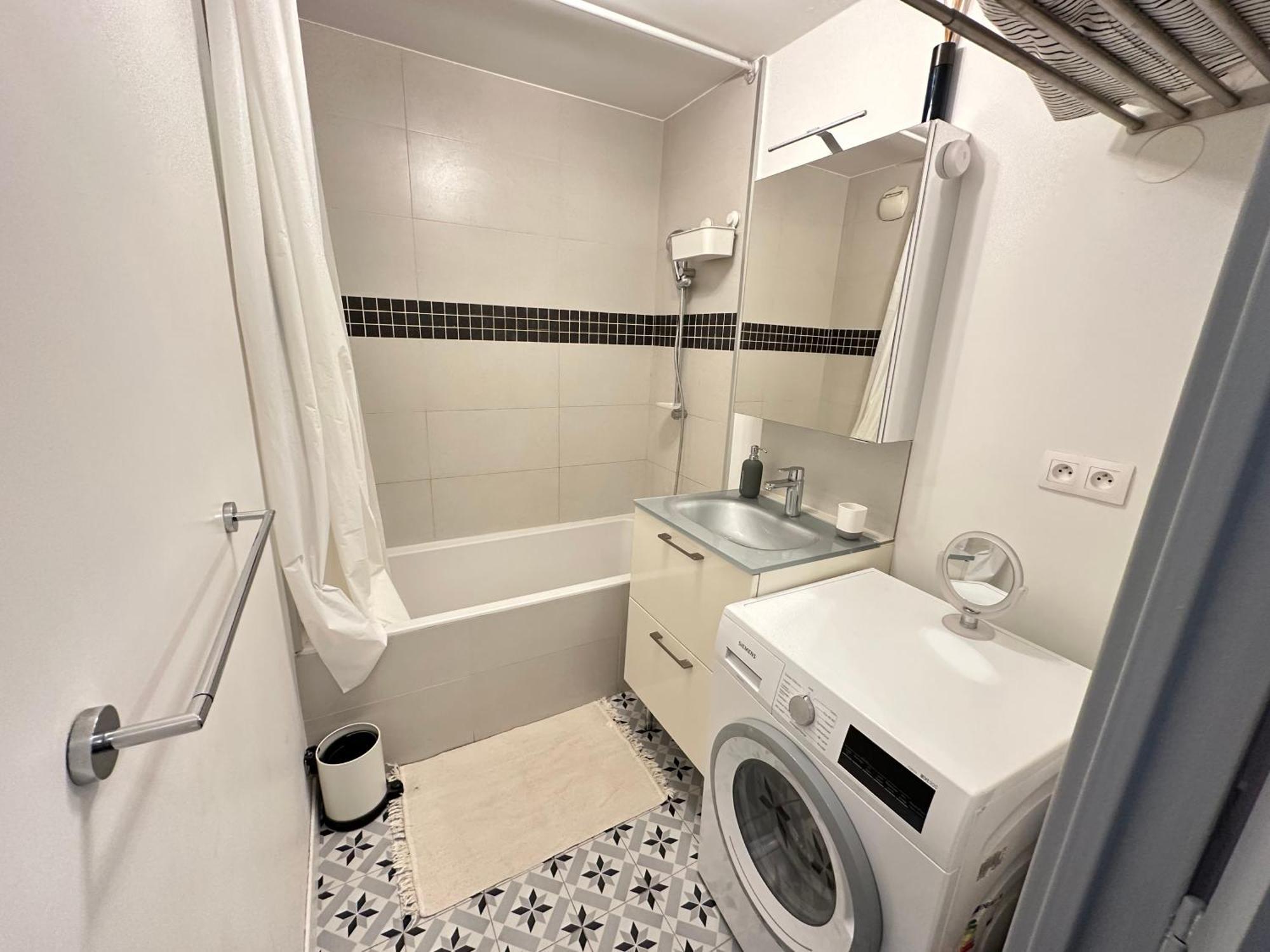 Cosy Duplex Avec Parking A Paris 19 By Immo Kit Bnb Eksteriør bilde