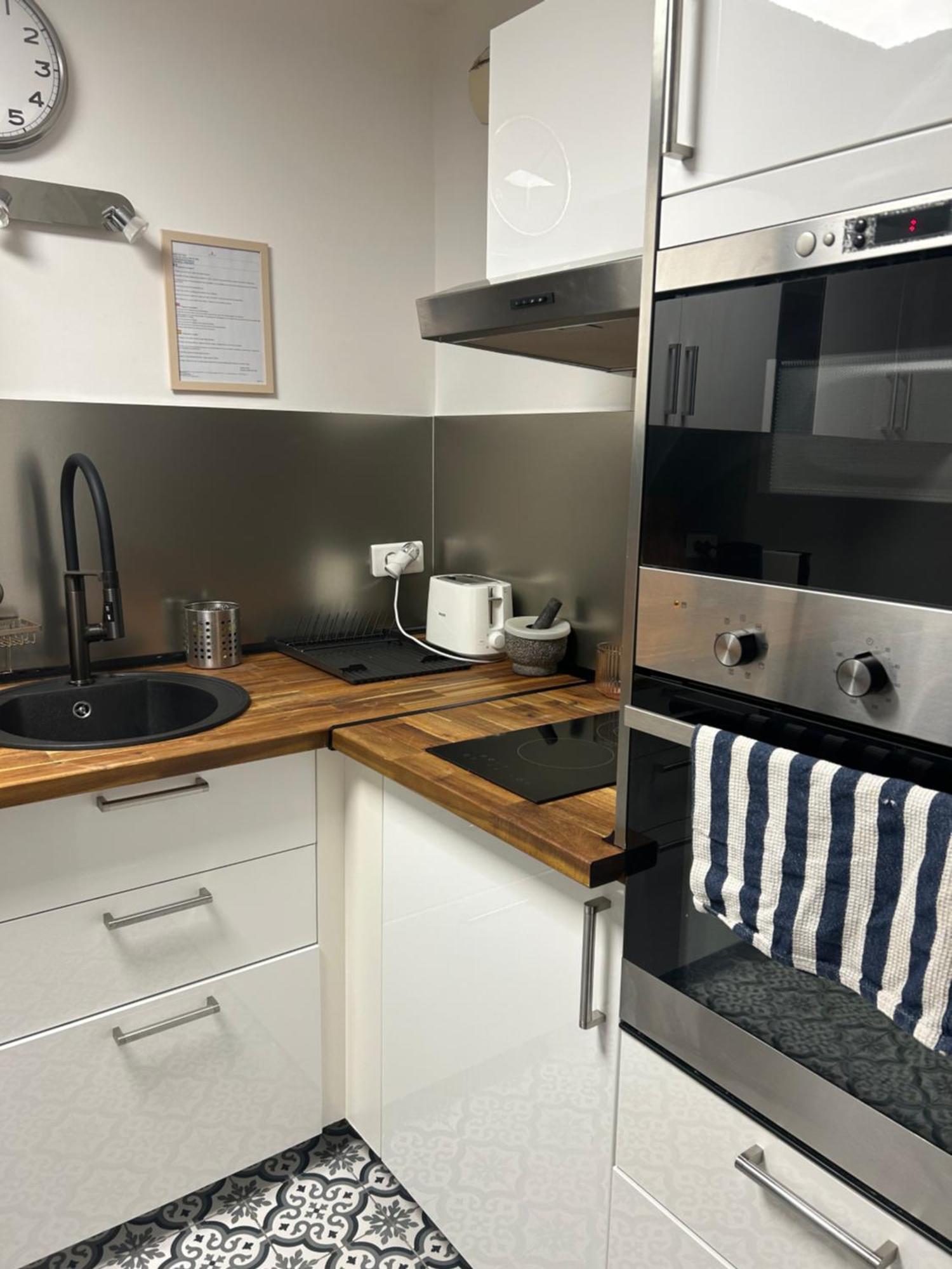 Cosy Duplex Avec Parking A Paris 19 By Immo Kit Bnb Eksteriør bilde